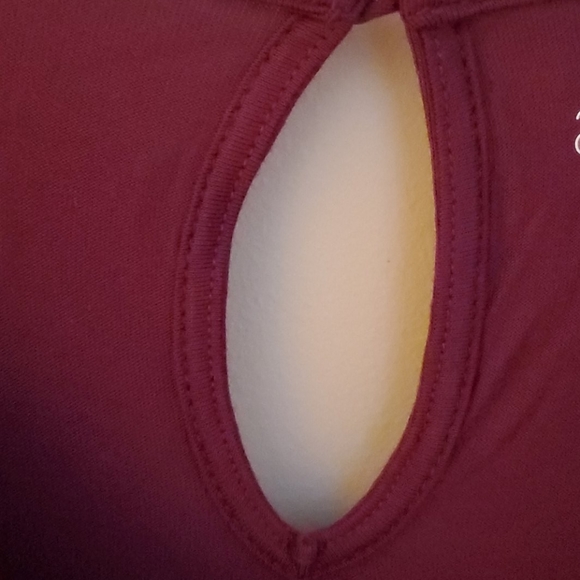 3/4 sleeve maternity top - Picture 3 of 4